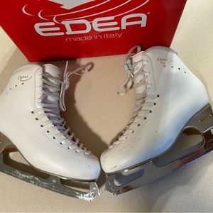 Edea Chorus 255C with Eclipse Cosmo 9 1/2 blades.